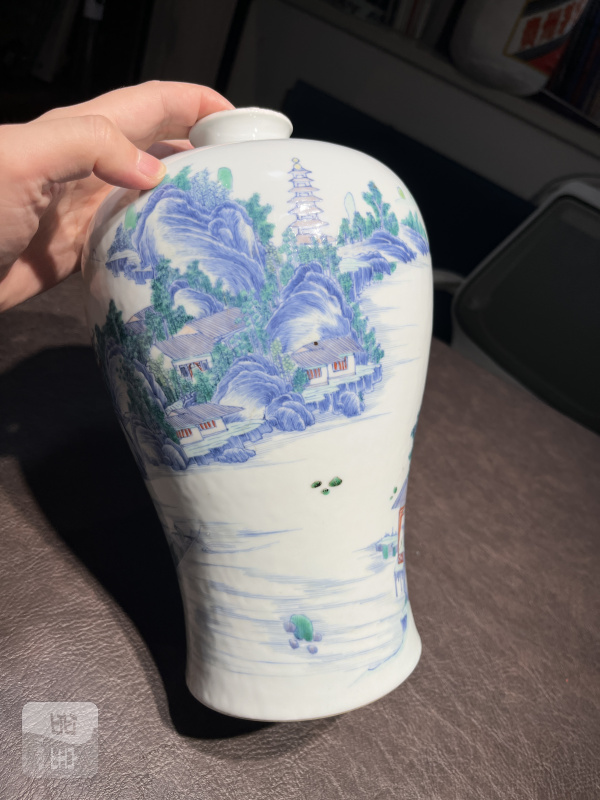清雍正 安窑斗彩山水图梅瓶 - 图32